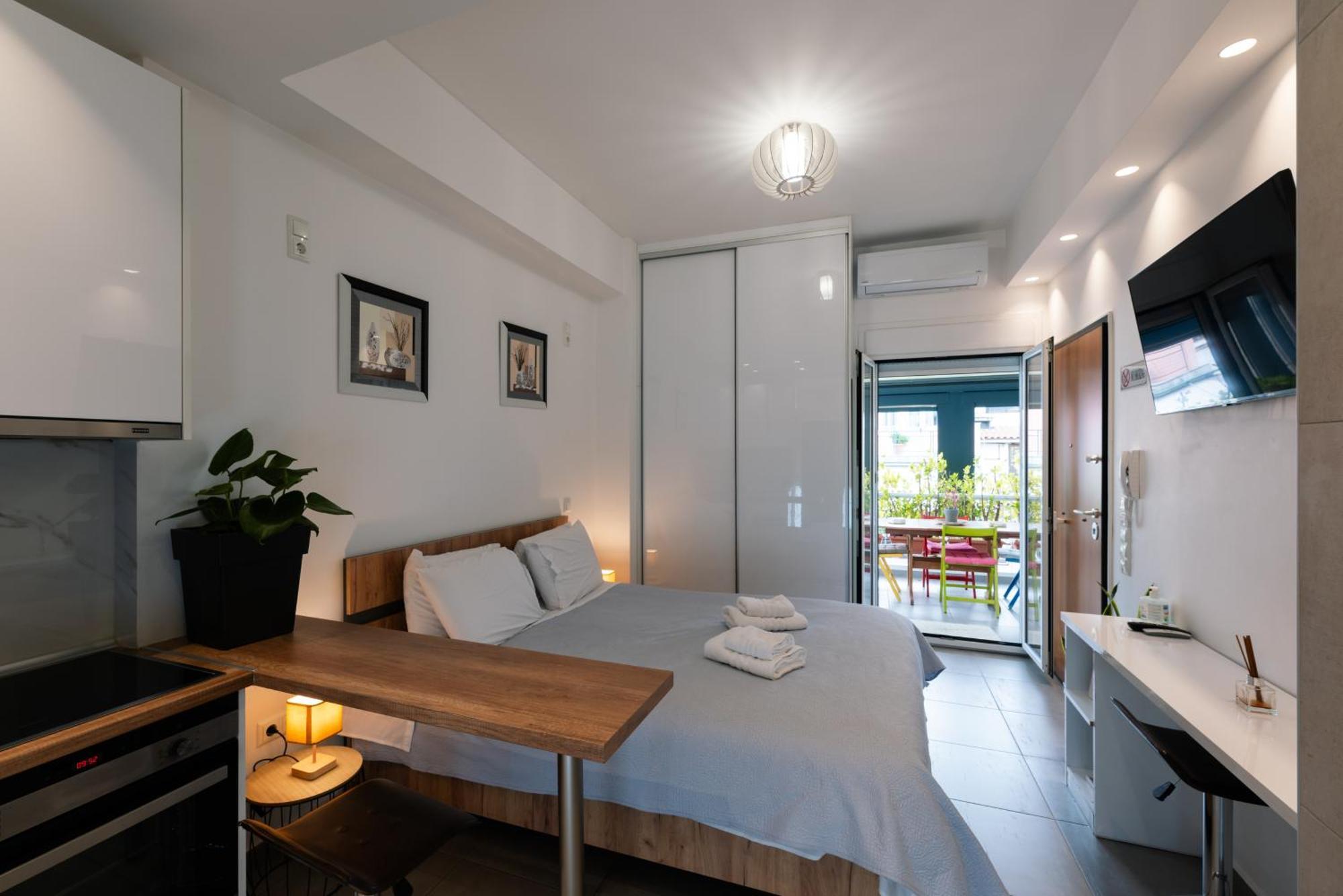 Modern Studio Apartment A Athena Bagian luar foto